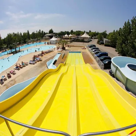 Parque de Campismo 4 Etoiles , A 500 M , Piscine Lagon, Mhome 7 Personnes, 3 Chambres, 36 Metres Carres !